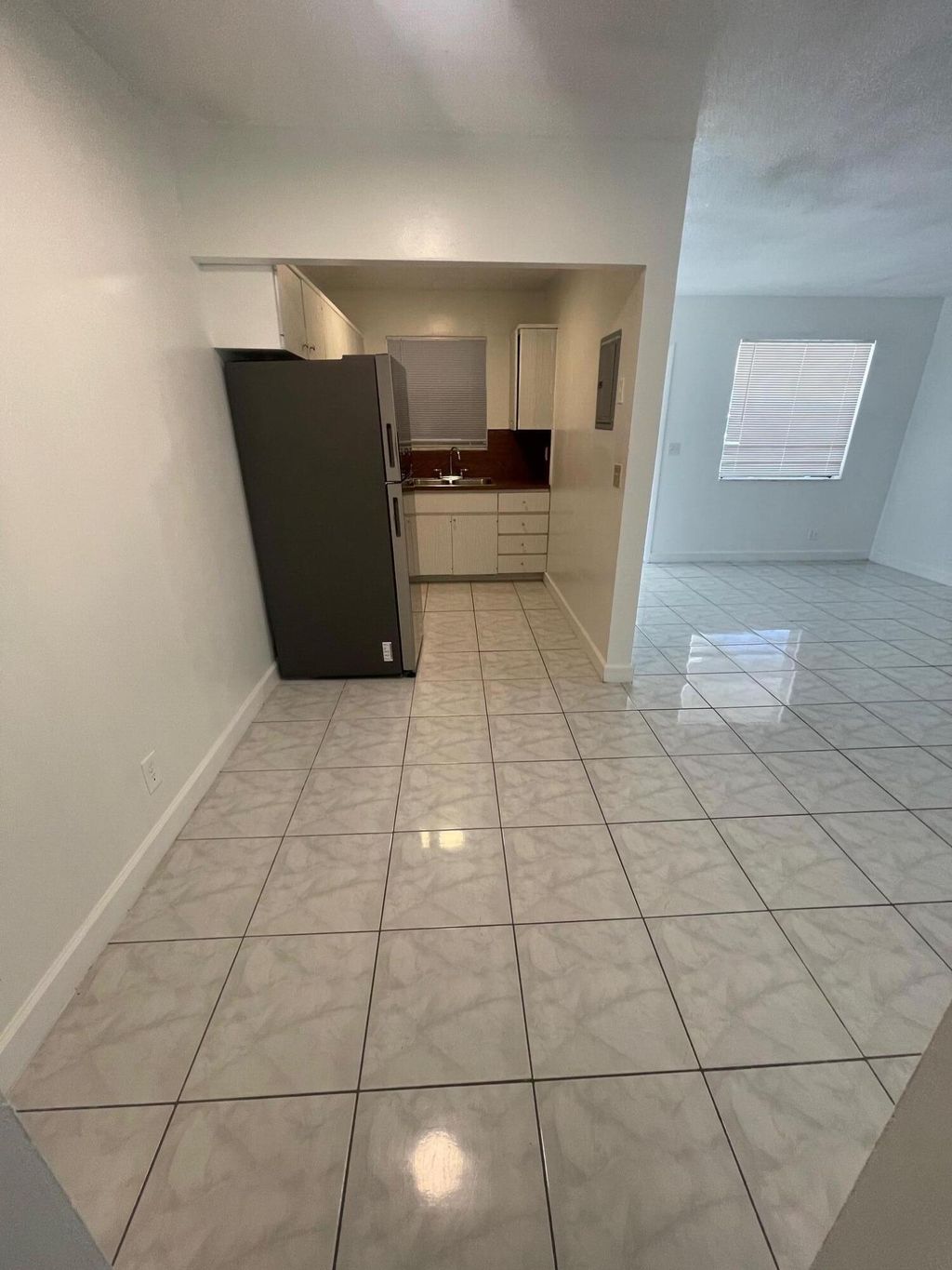 Photo of 400 SE 9th Court #9, Hallandale Beach, FL 33009 (MLS # B26028045)