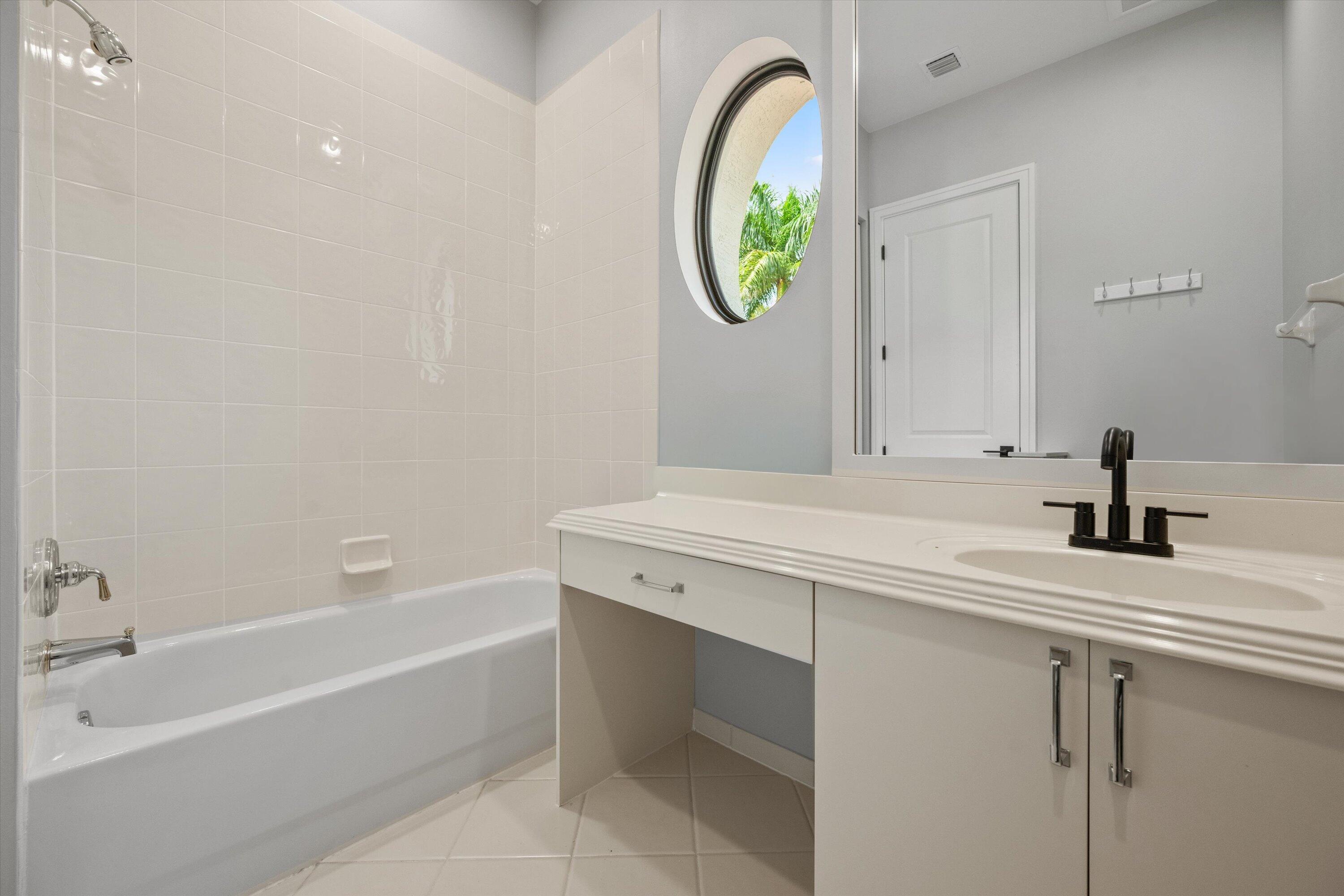 OLYMPIA 1 - Residential