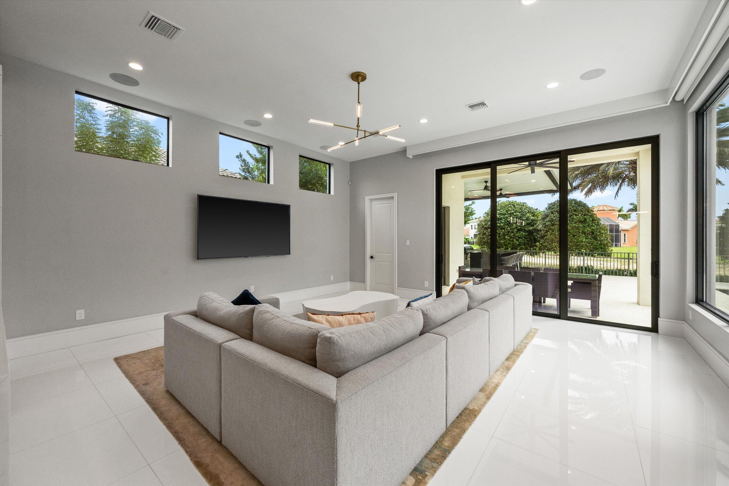 OLYMPIA 1 - Residential