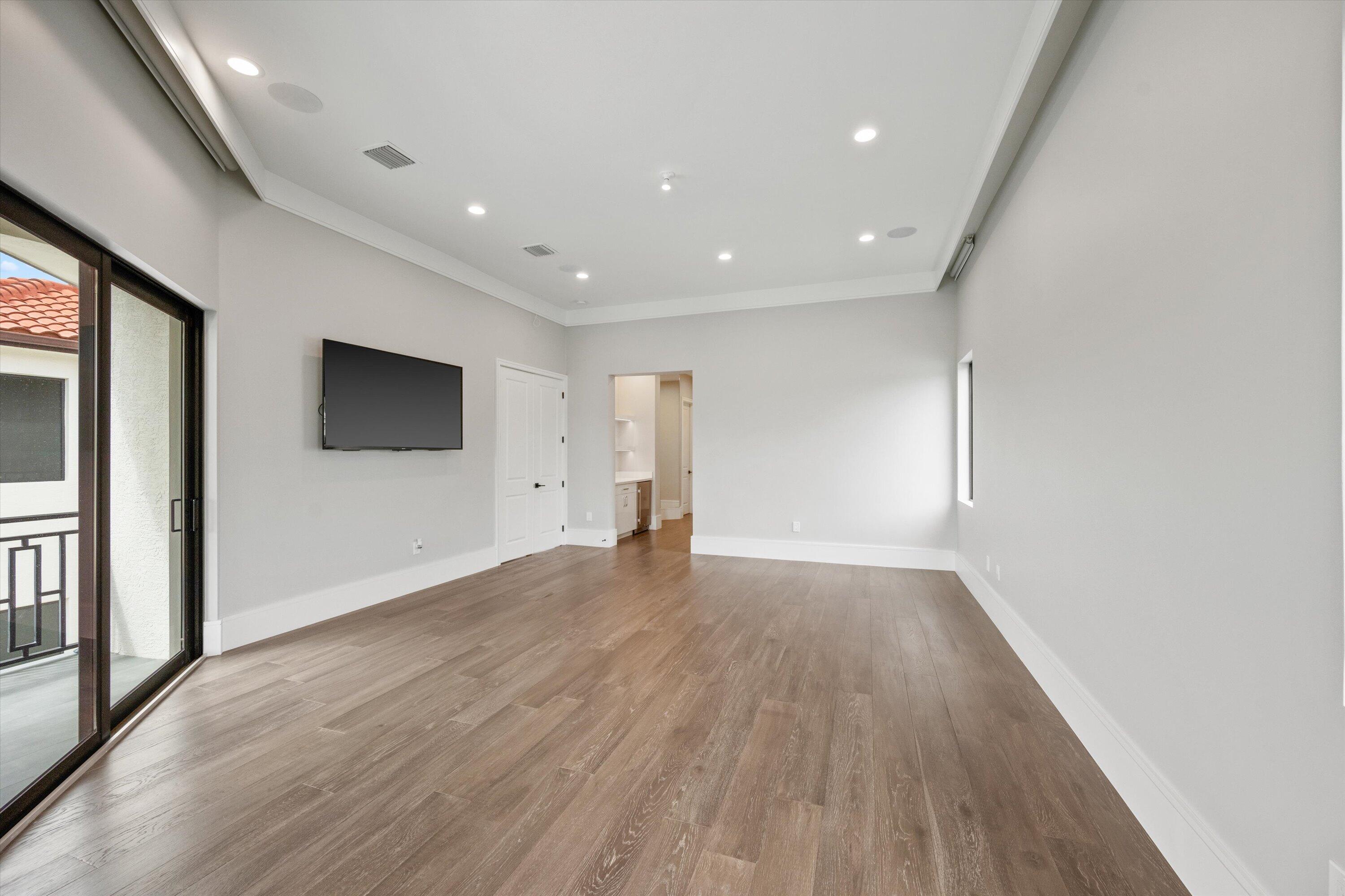 OLYMPIA 1 - Residential