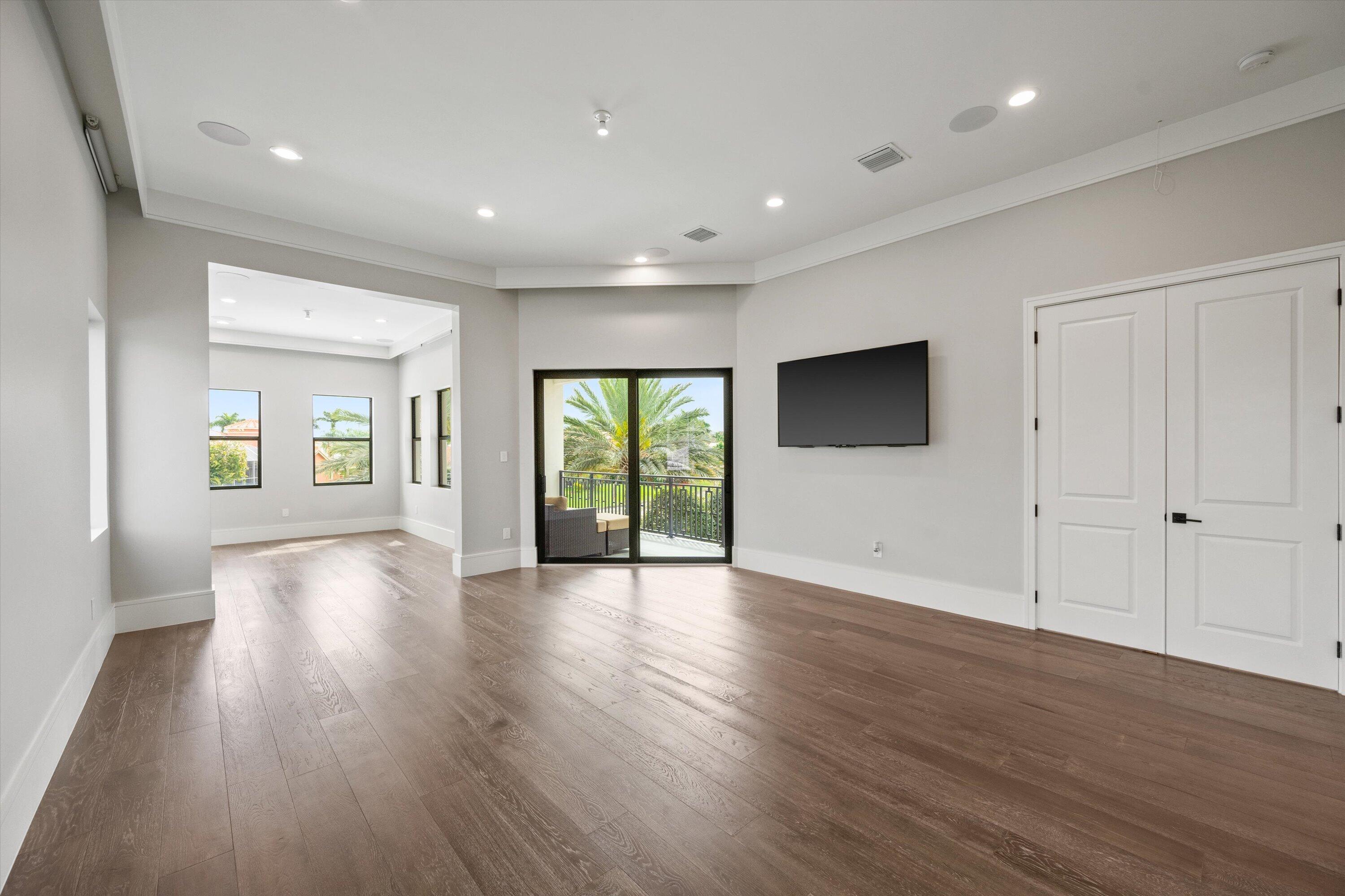 OLYMPIA 1 - Residential