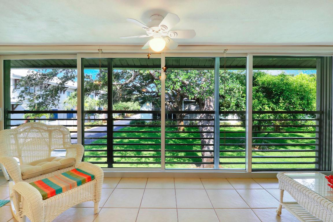 TEQUESTA GARDEN CONDO 3 - Residential
