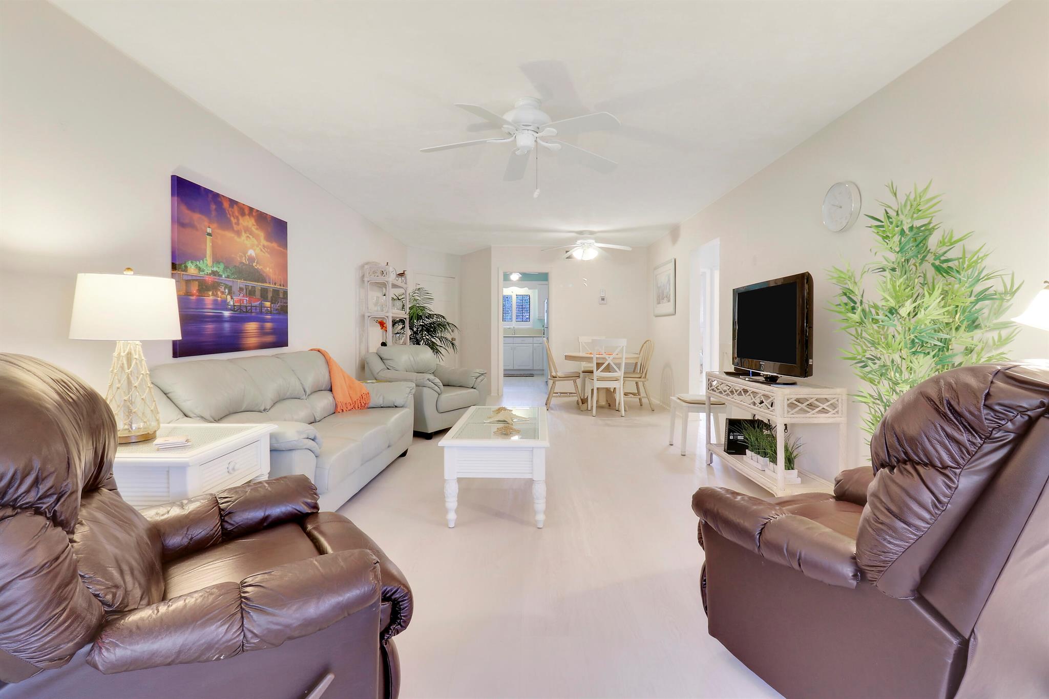 TEQUESTA GARDEN CONDO 3 - Residential