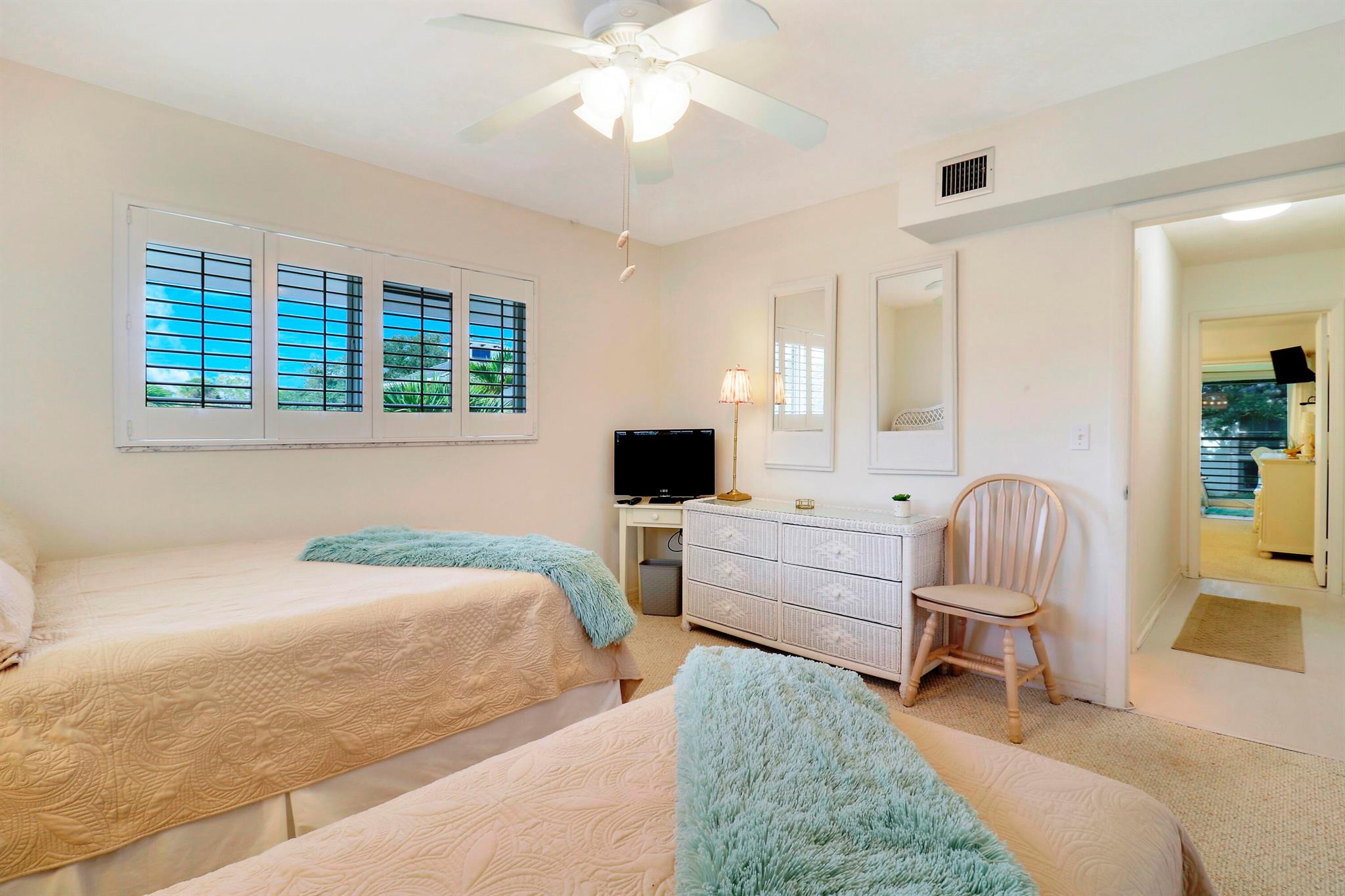 TEQUESTA GARDEN CONDO 3 - Residential