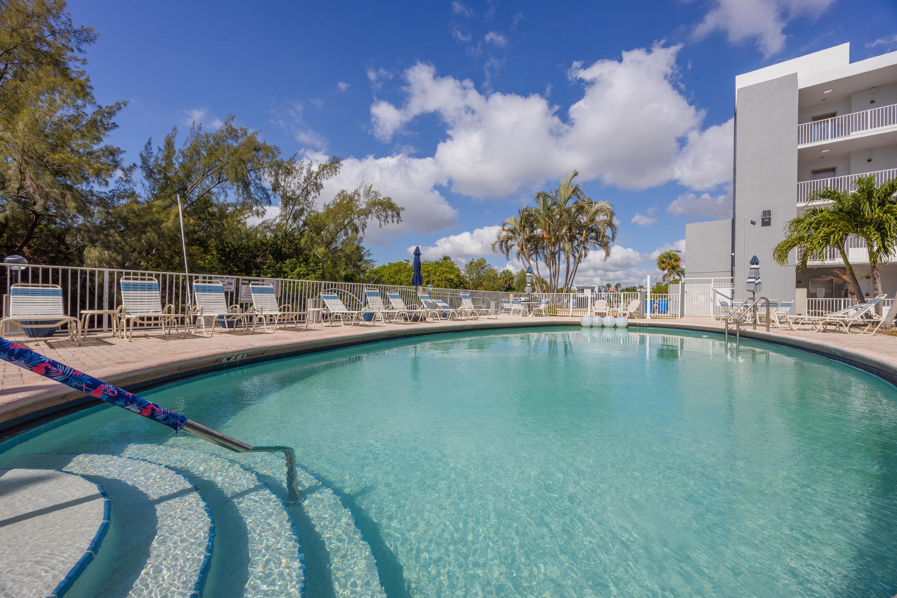 2850 NE 14th Street Causeway 210b