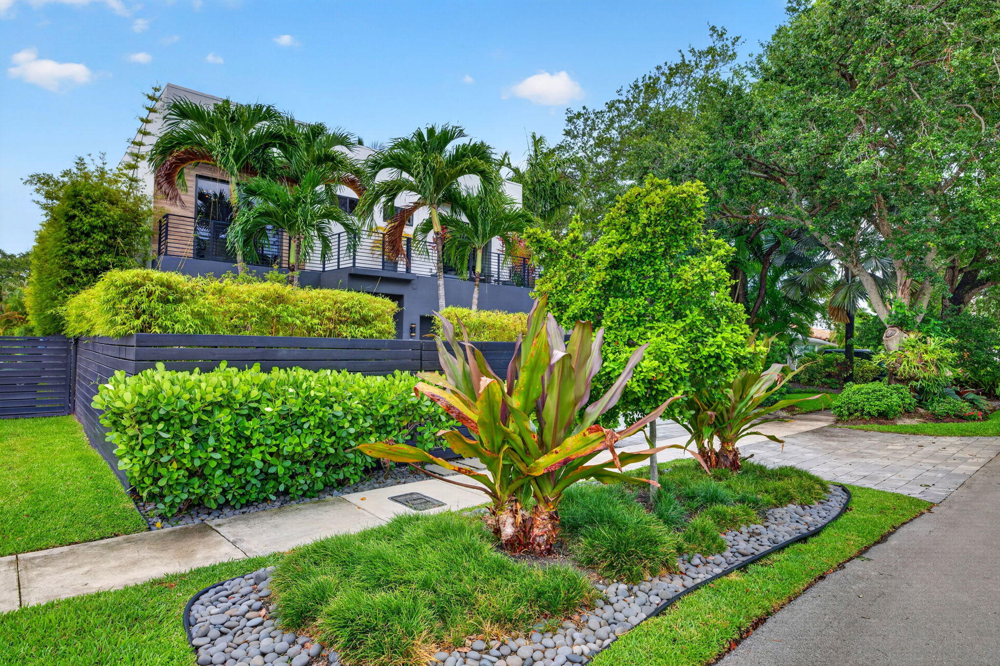 1644 NE 4th Court