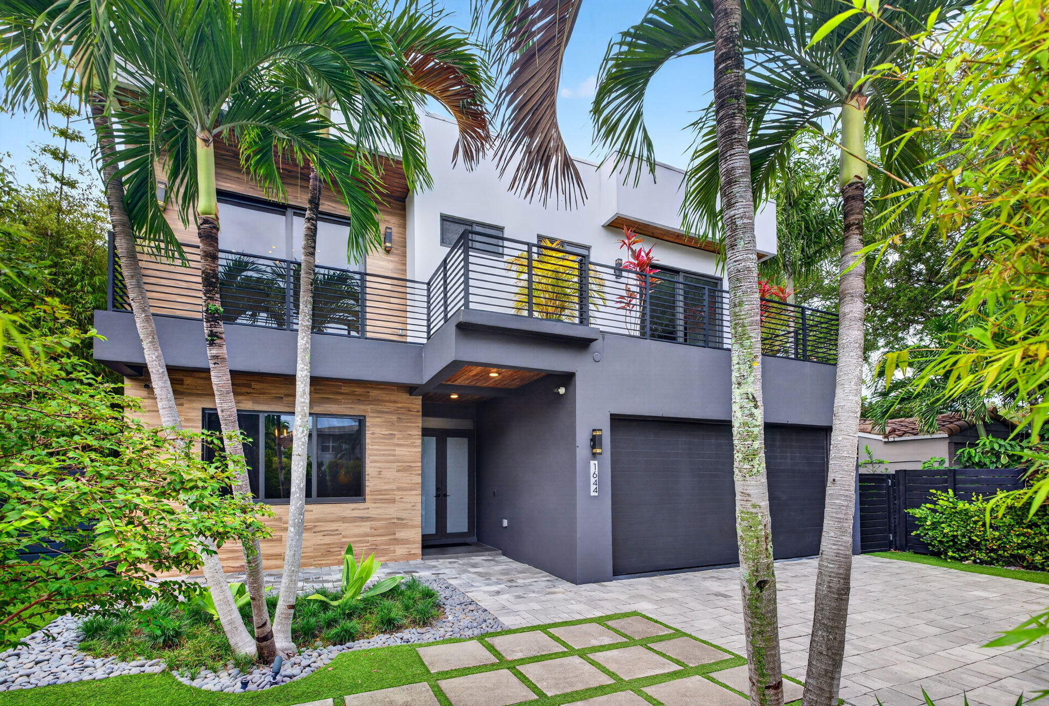1644 NE 4th Court