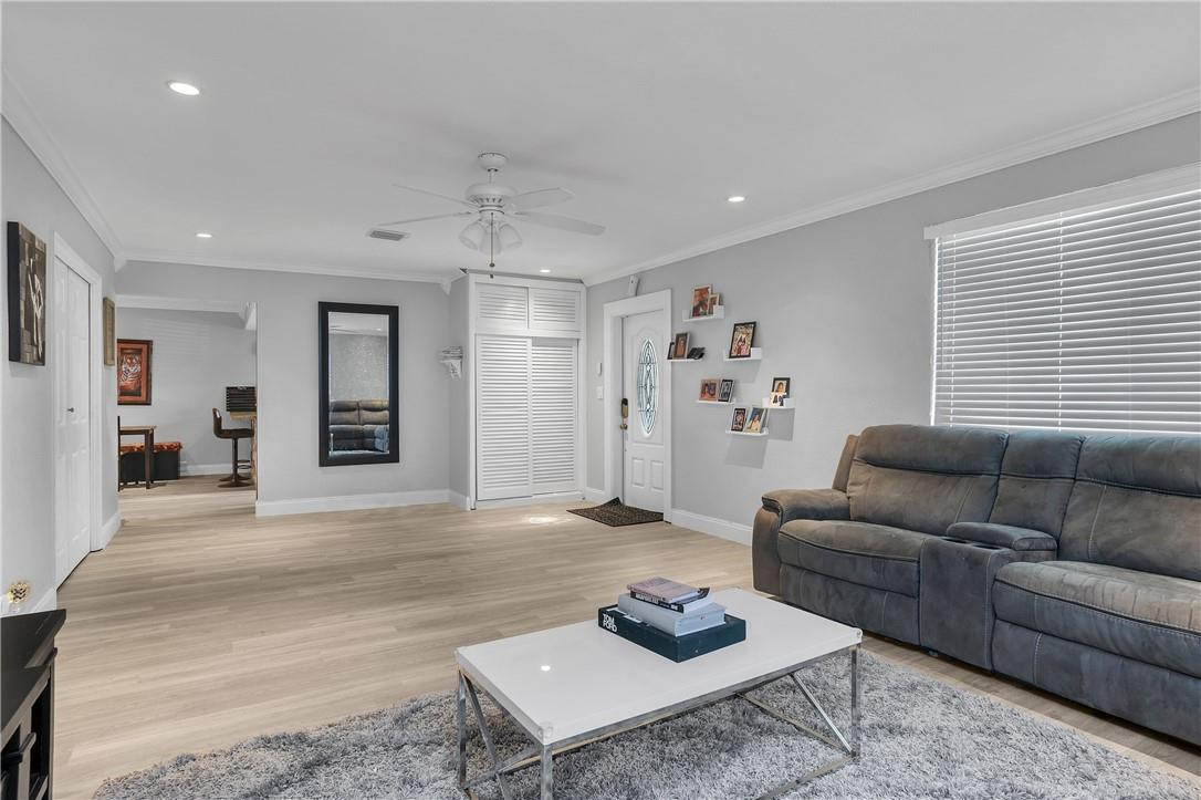 SUNRISE GOLF VILLAGE FIRS - Residential