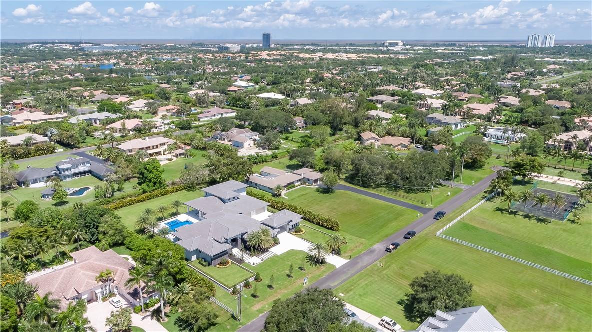 PLANTATION ACRES - Residential