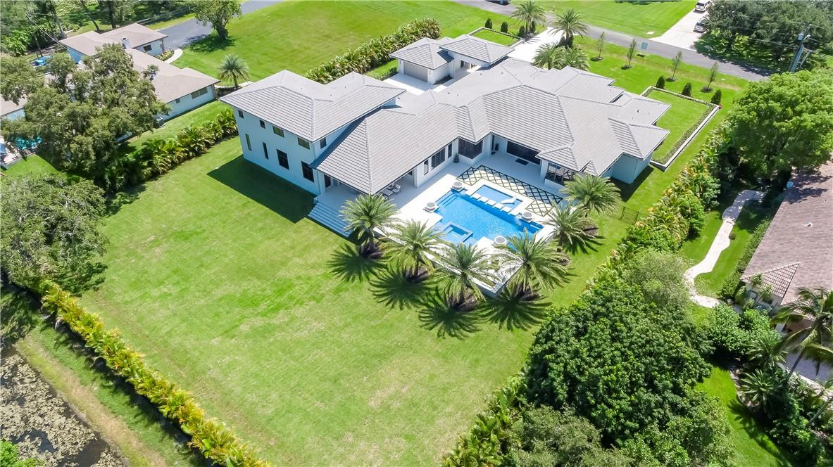 PLANTATION ACRES - Residential