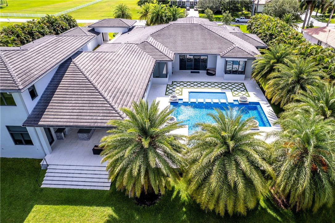 PLANTATION ACRES - Residential