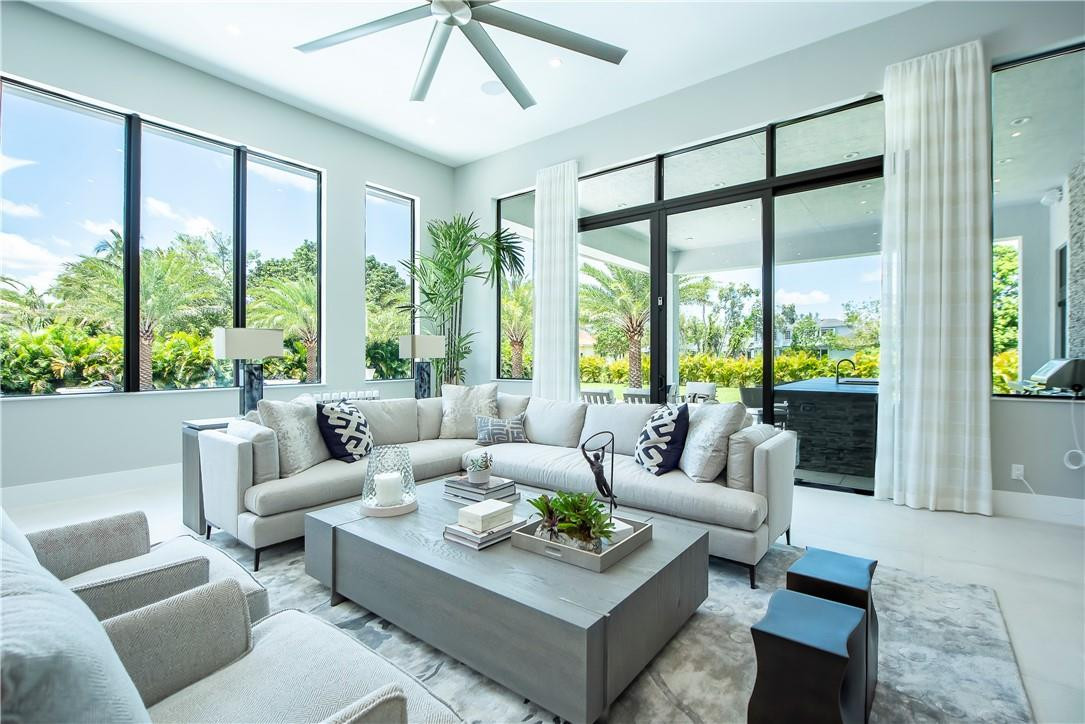 PLANTATION ACRES - Residential