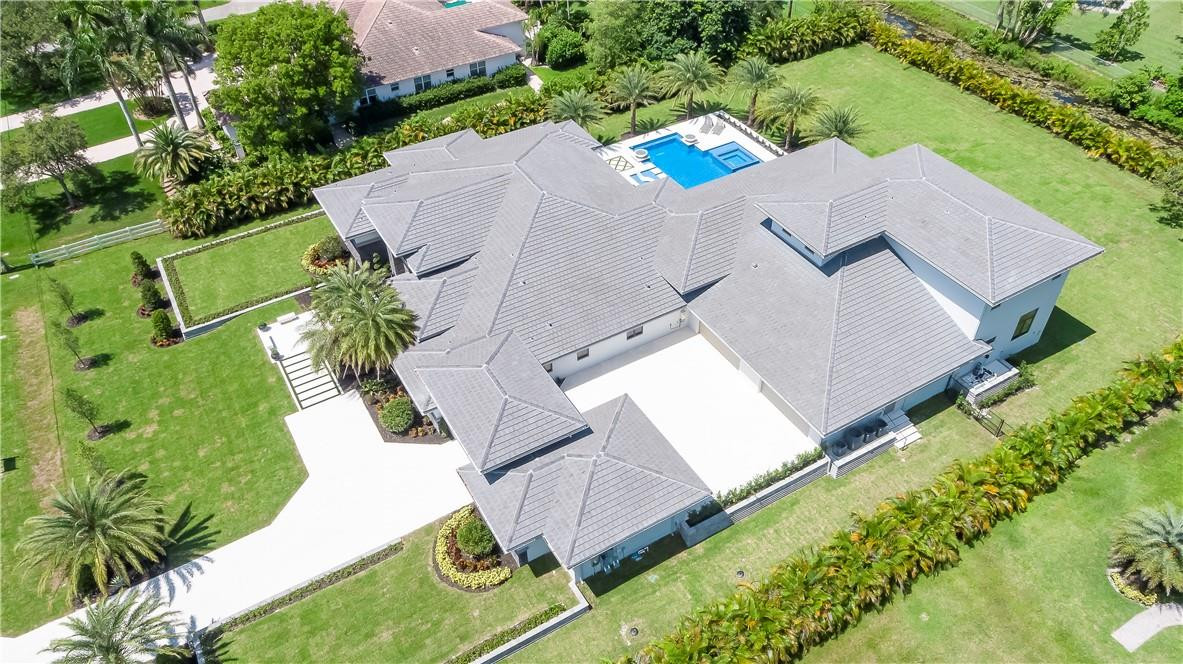 PLANTATION ACRES - Residential