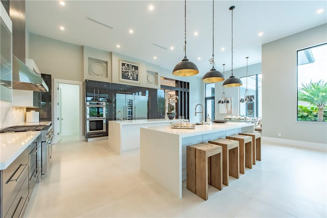 PLANTATION ACRES - Residential