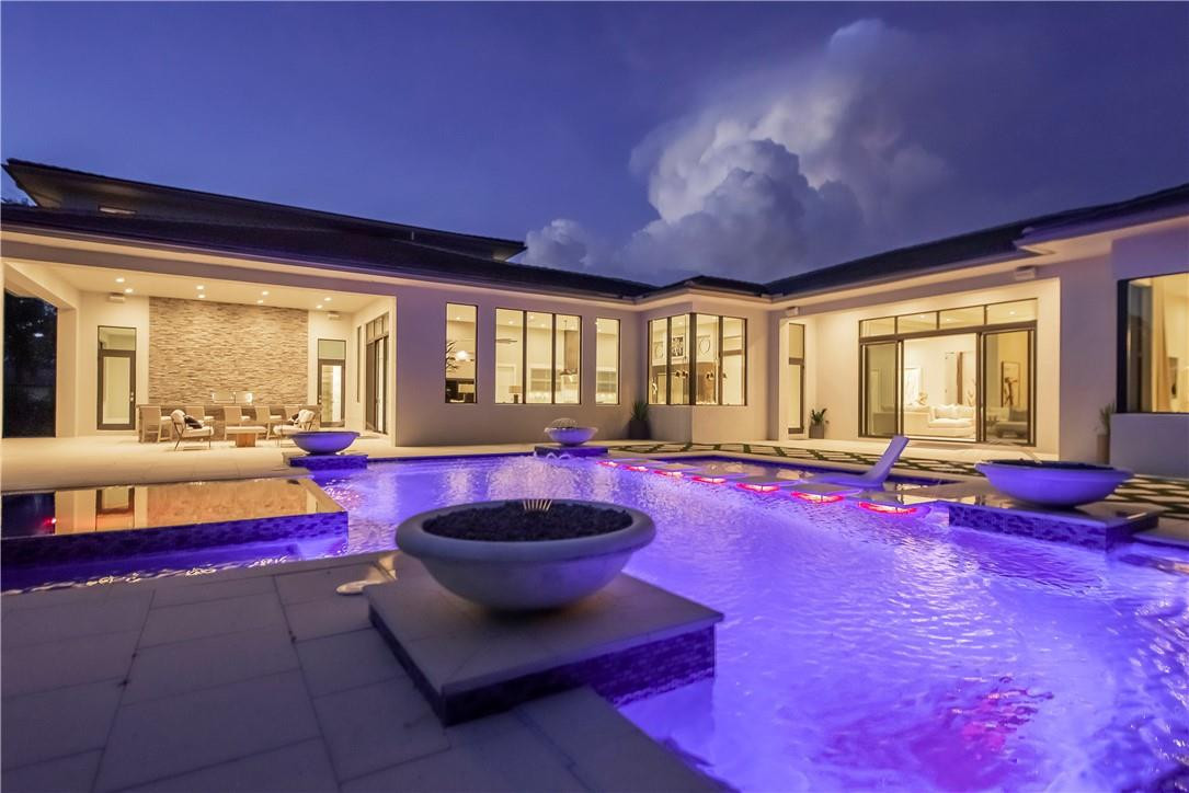 PLANTATION ACRES - Residential