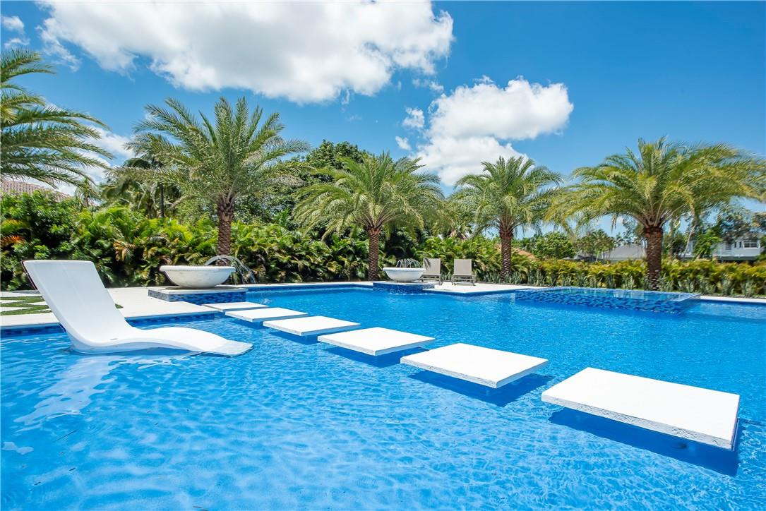 PLANTATION ACRES - Residential