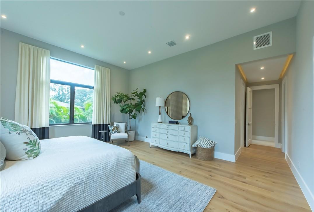 PLANTATION ACRES - Residential