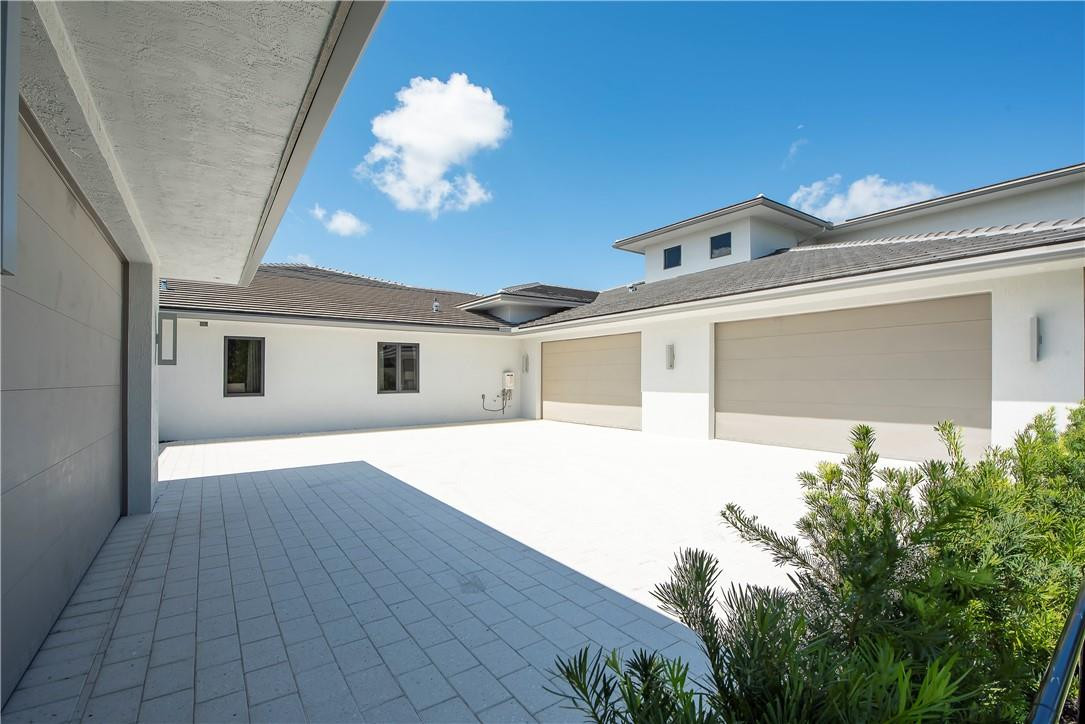 PLANTATION ACRES - Residential