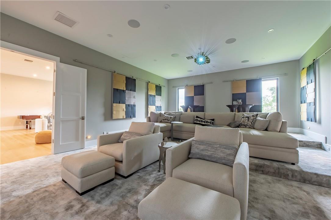 PLANTATION ACRES - Residential