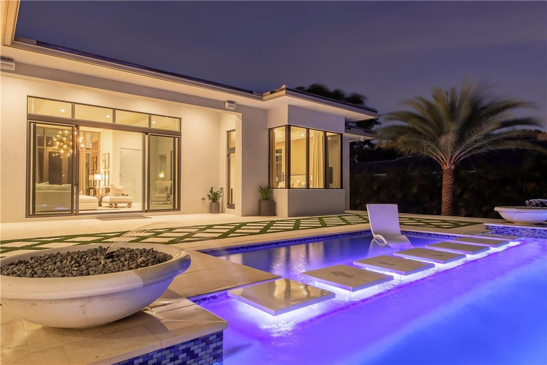 PLANTATION ACRES - Residential