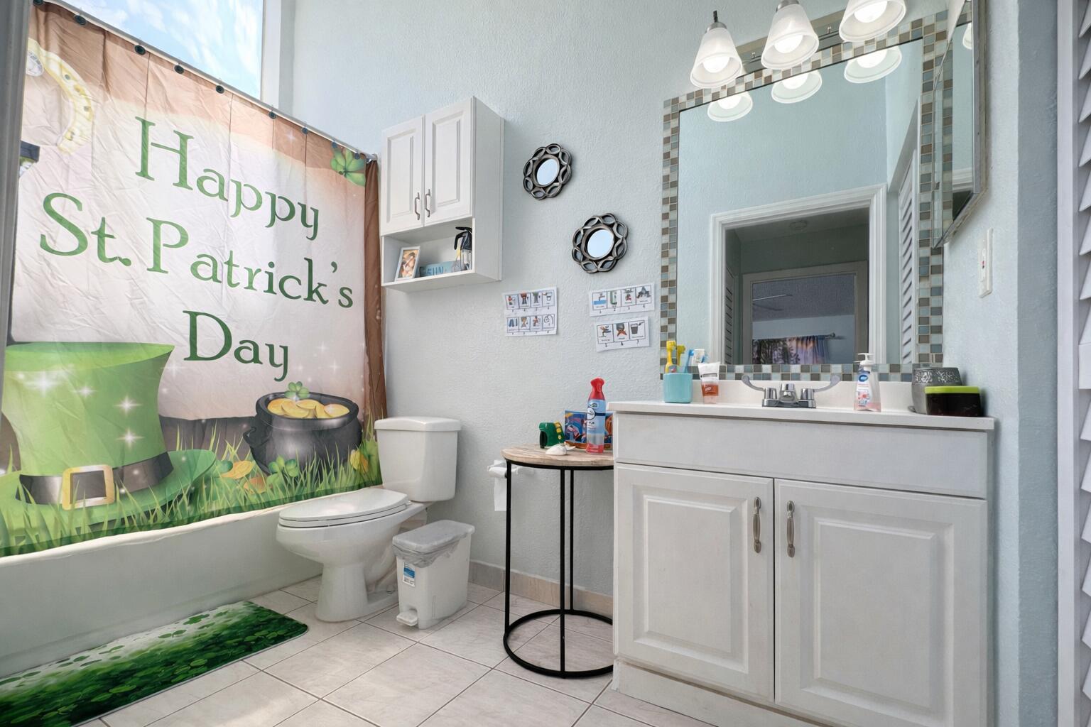 WESTCHESTER TOWNHOUSES - Residential