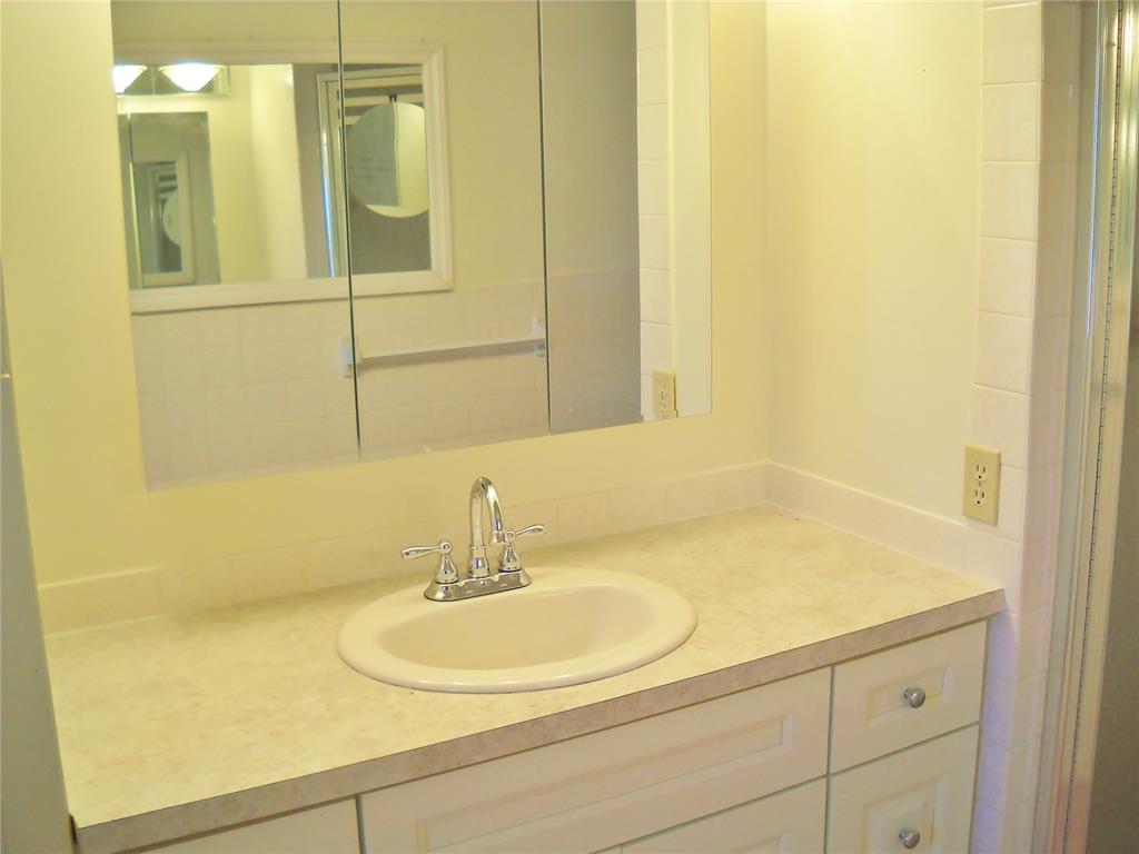 Pembroke Lakes Sec 2 81-4 - Residential
