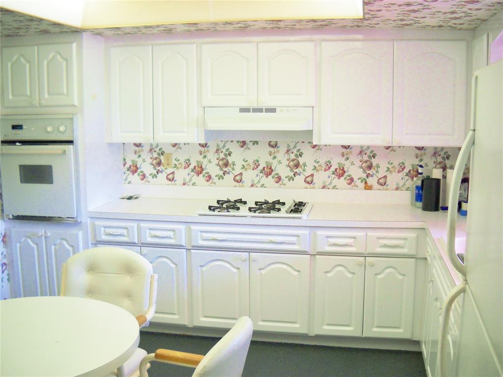 Pembroke Lakes Sec 2 81-4 - Residential