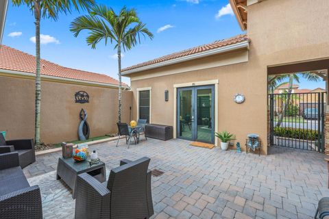 Tiny photo for 9368 Cantal Circle E, Parkland, FL 33076 (MLS # B26011506)