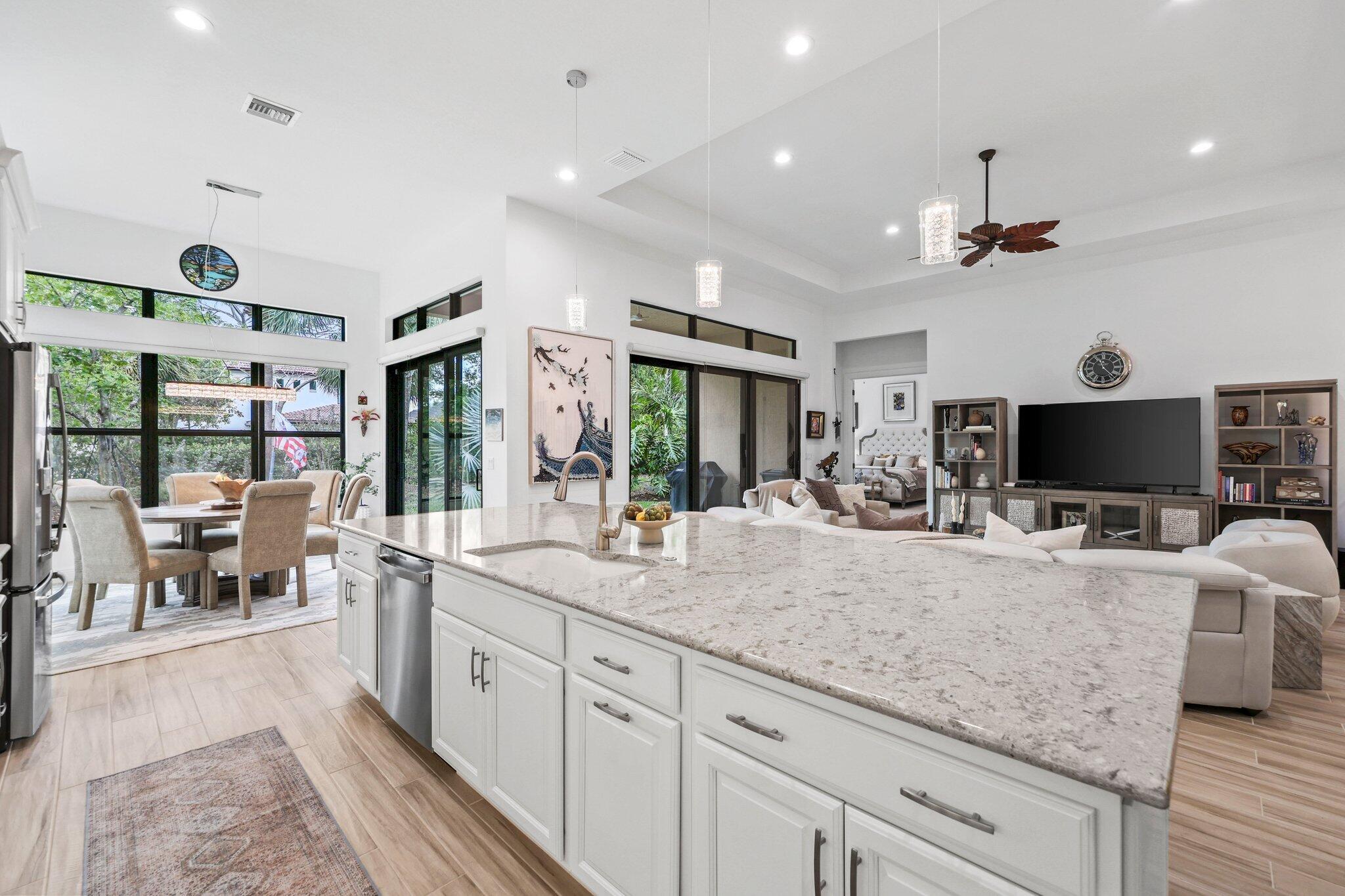 PARKLAND ROYALE - Residential