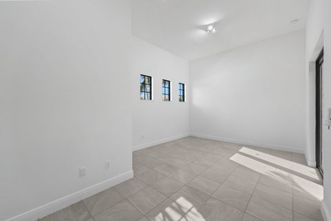 Tiny photo for 9368 Cantal Circle E, Parkland, FL 33076 (MLS # B26011506)