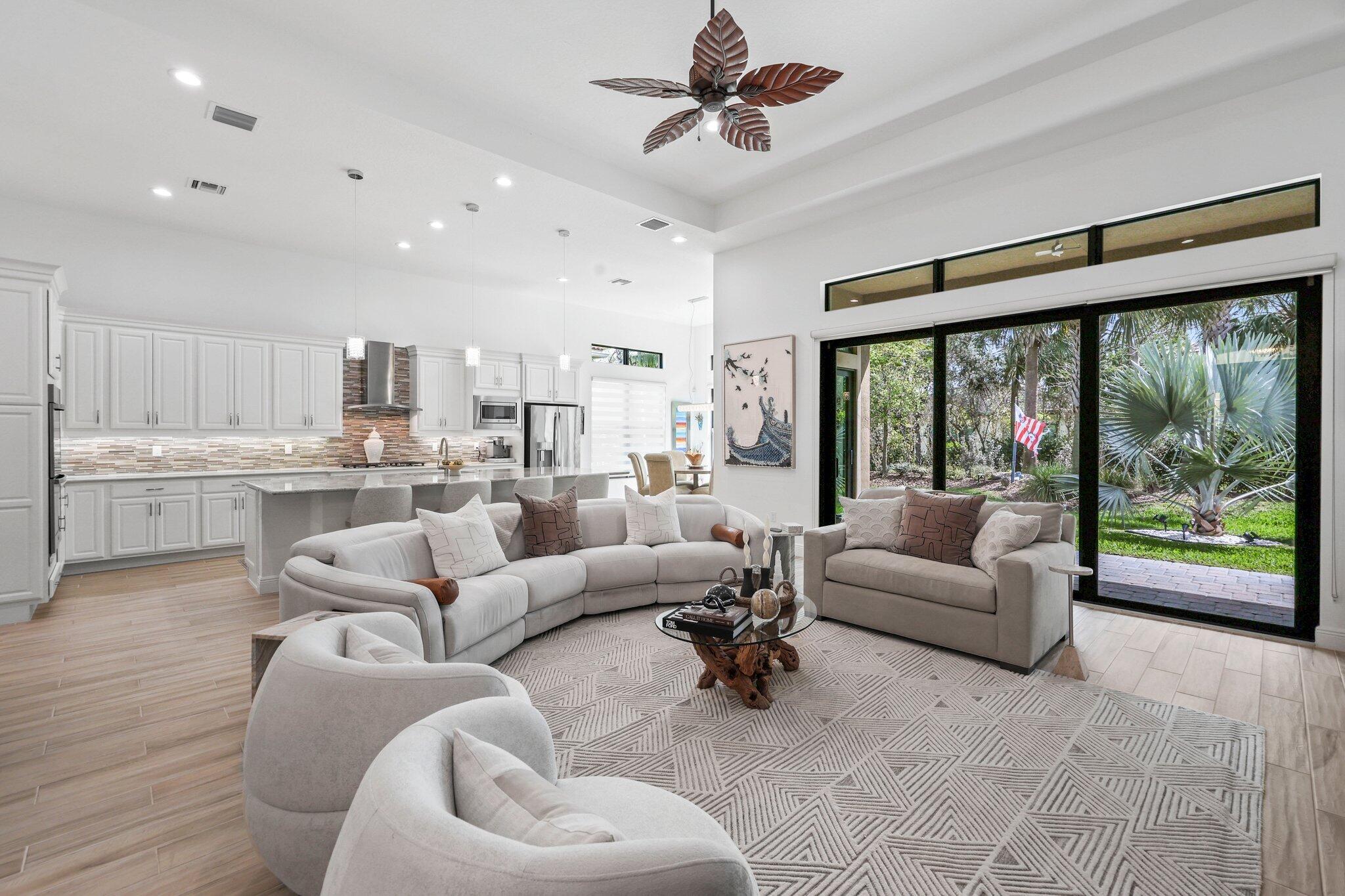 PARKLAND ROYALE - Residential