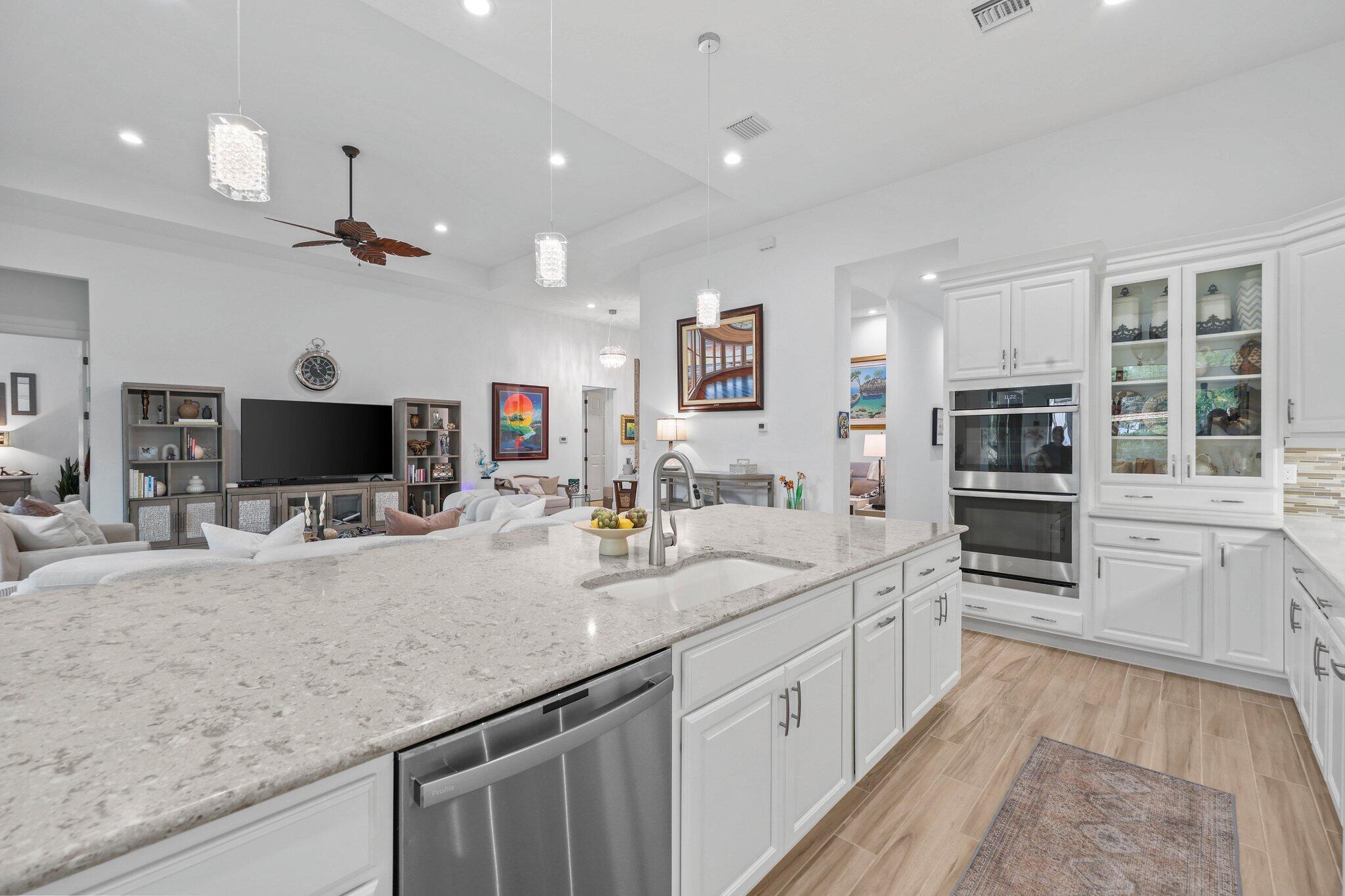 PARKLAND ROYALE - Residential