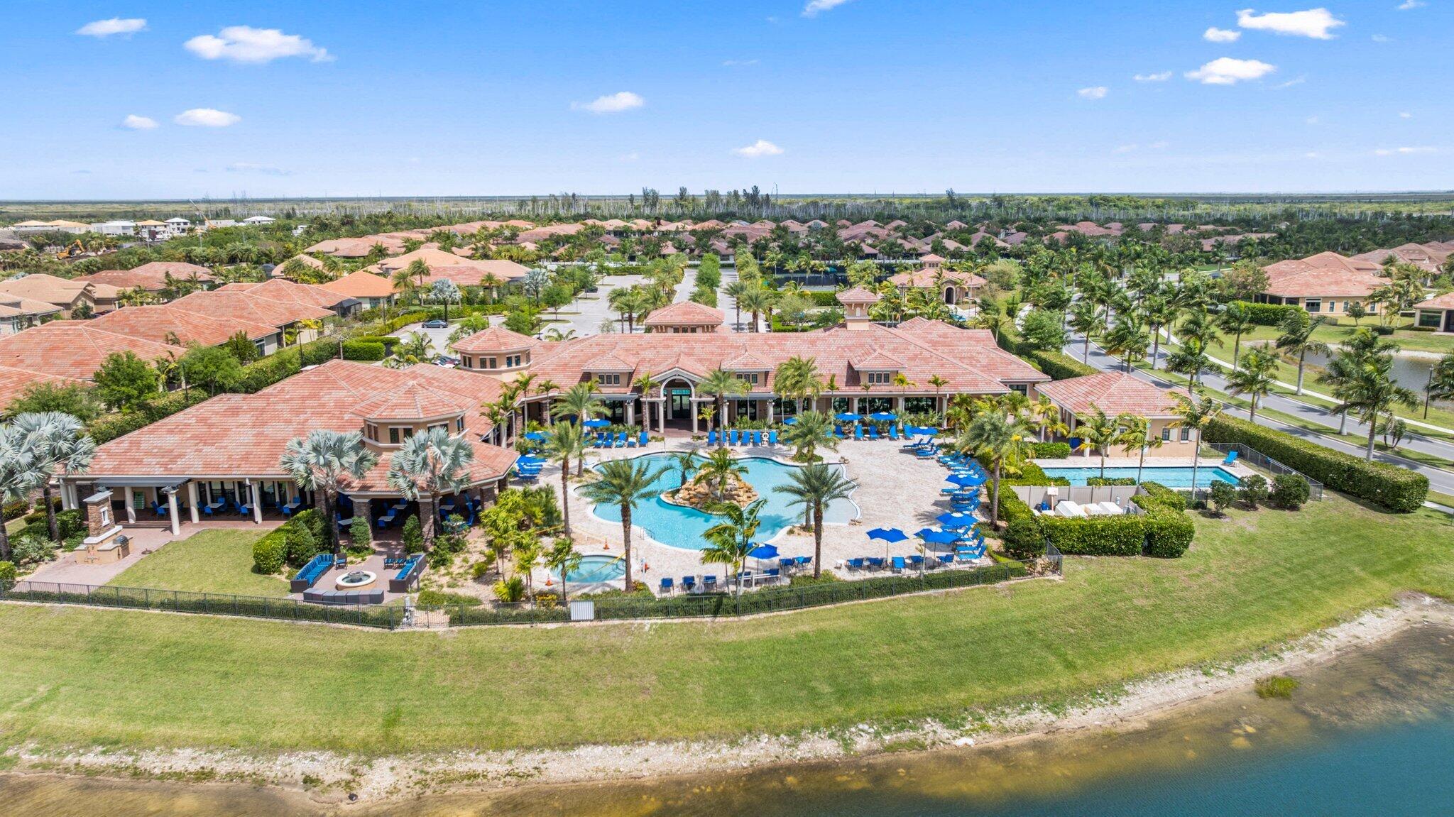 PARKLAND ROYALE - Residential