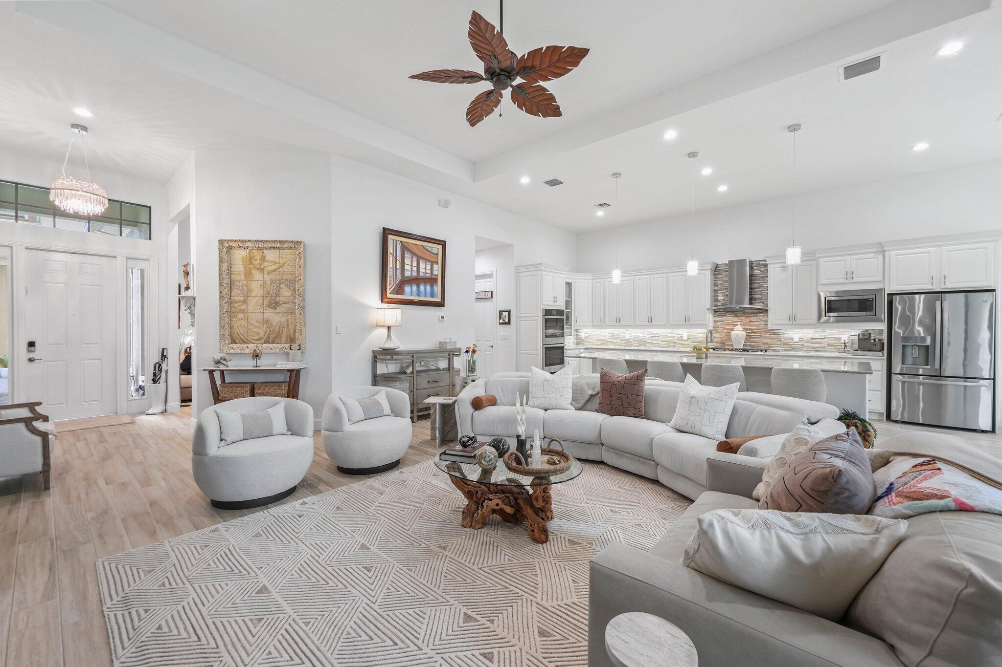 PARKLAND ROYALE - Residential