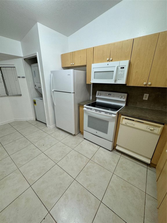 Venetia Gardens Condo - Residential Lease