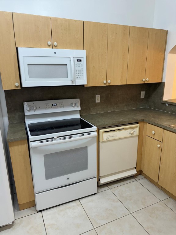 Venetia Gardens Condo - Residential Lease