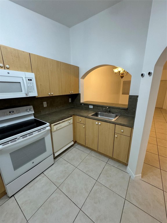 Venetia Gardens Condo - Residential Lease