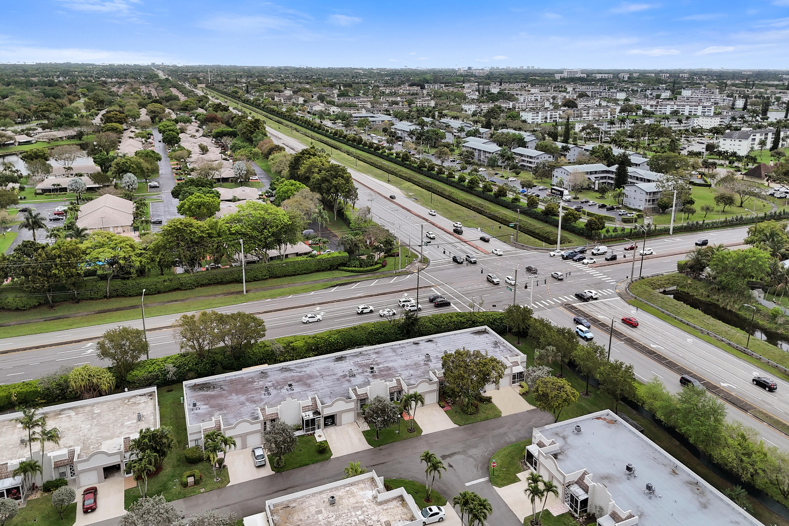 TOWN VILLAS - Residential