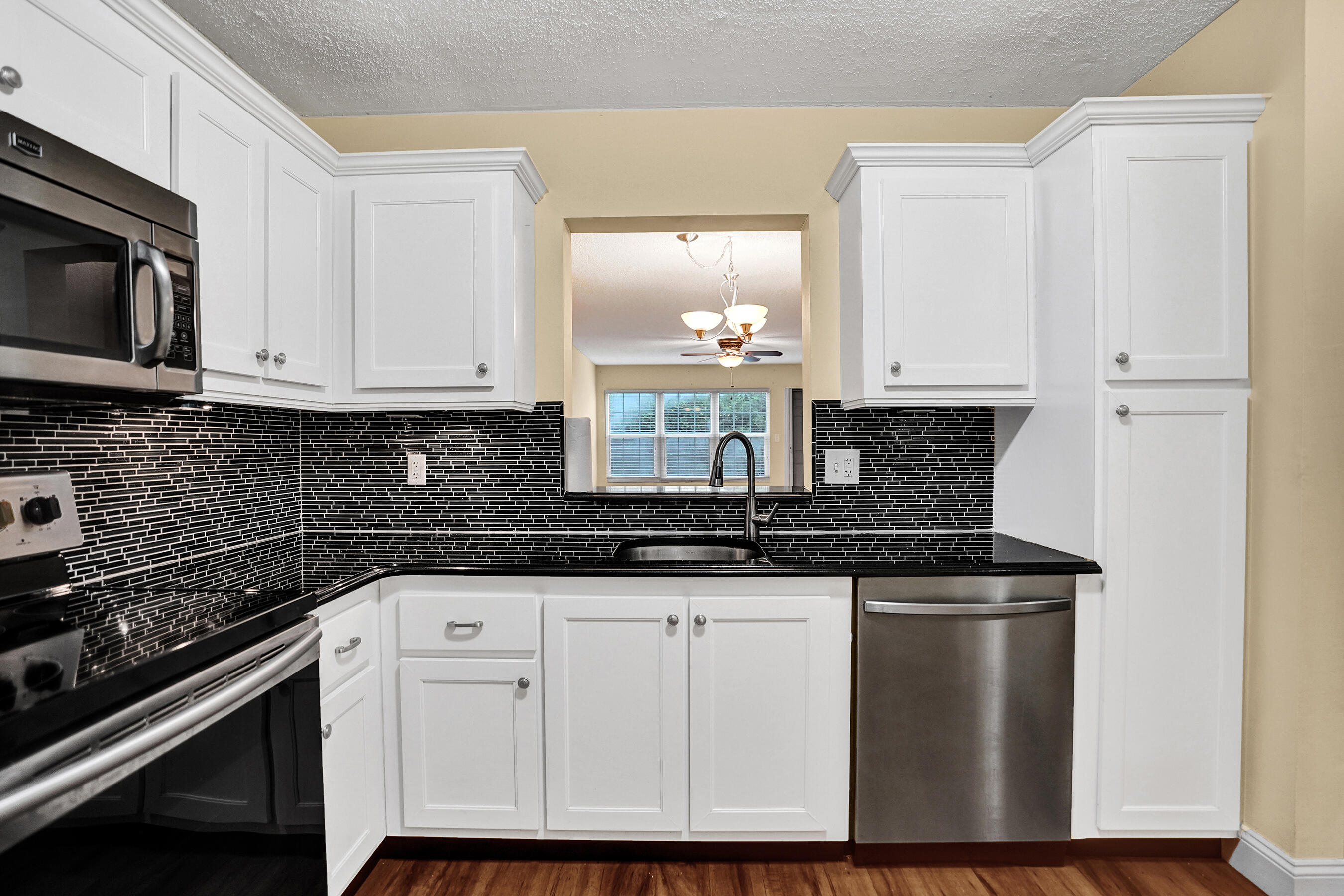 TOWN VILLAS - Residential