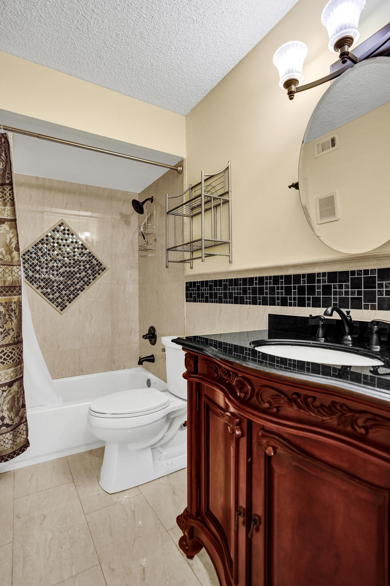 TOWN VILLAS - Residential