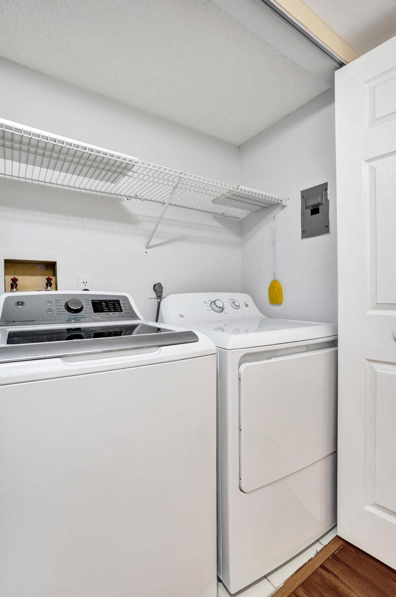 TOWN VILLAS - Residential