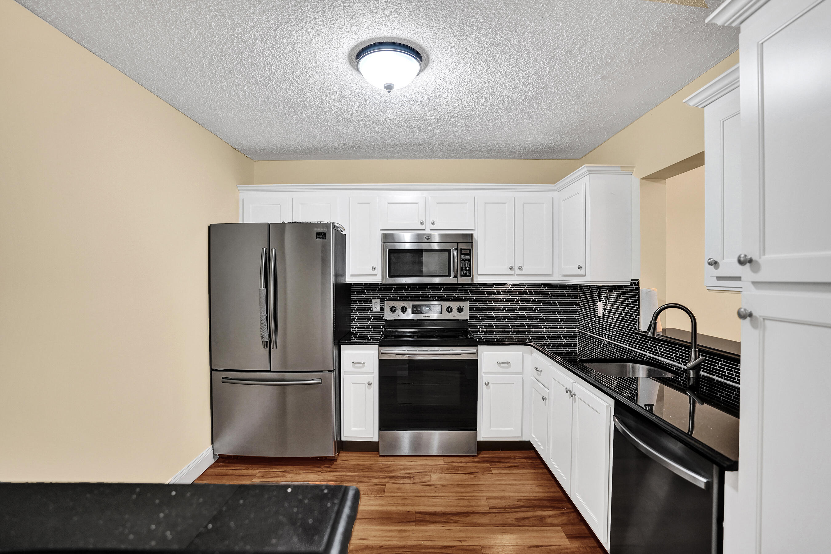 TOWN VILLAS - Residential