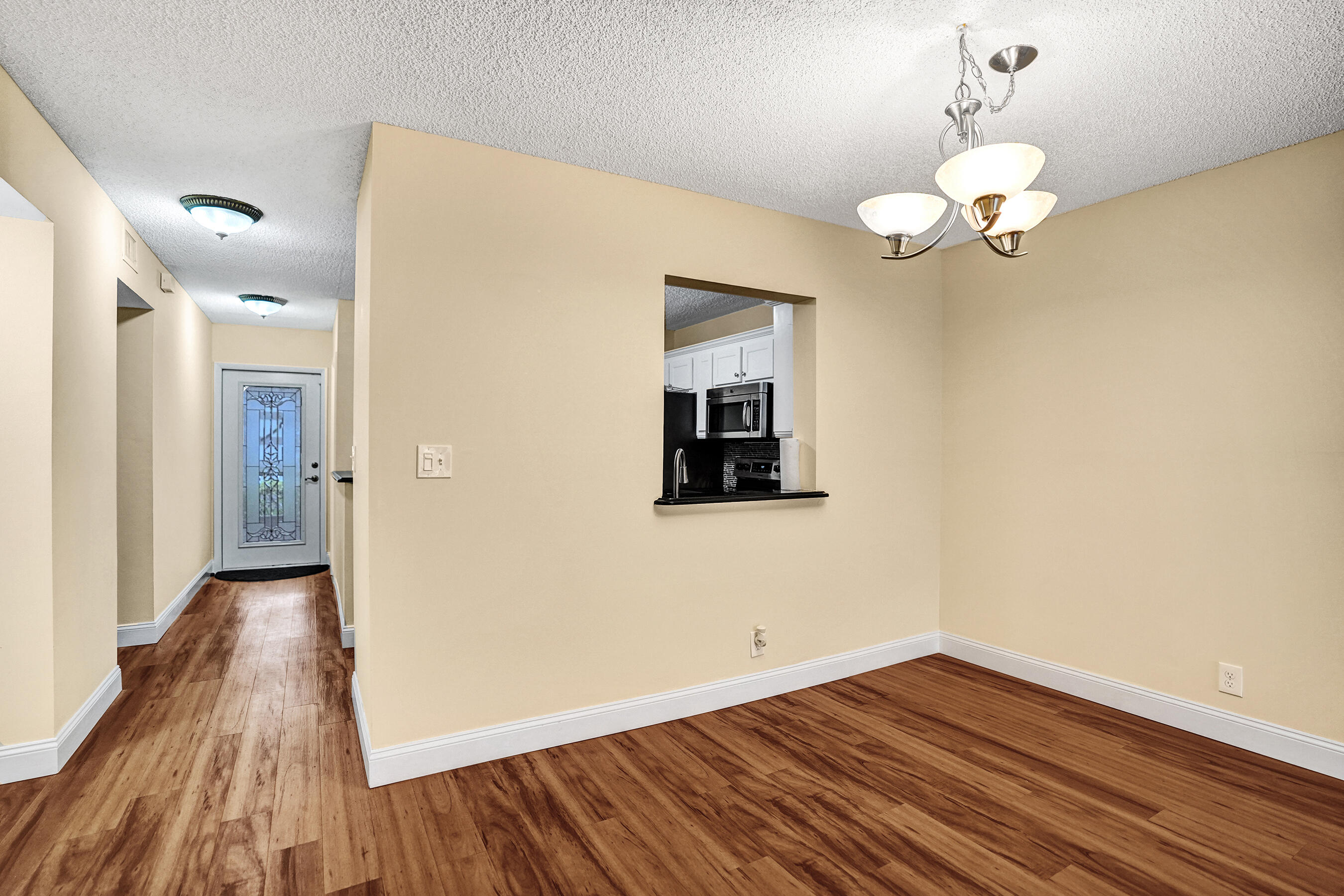 TOWN VILLAS - Residential