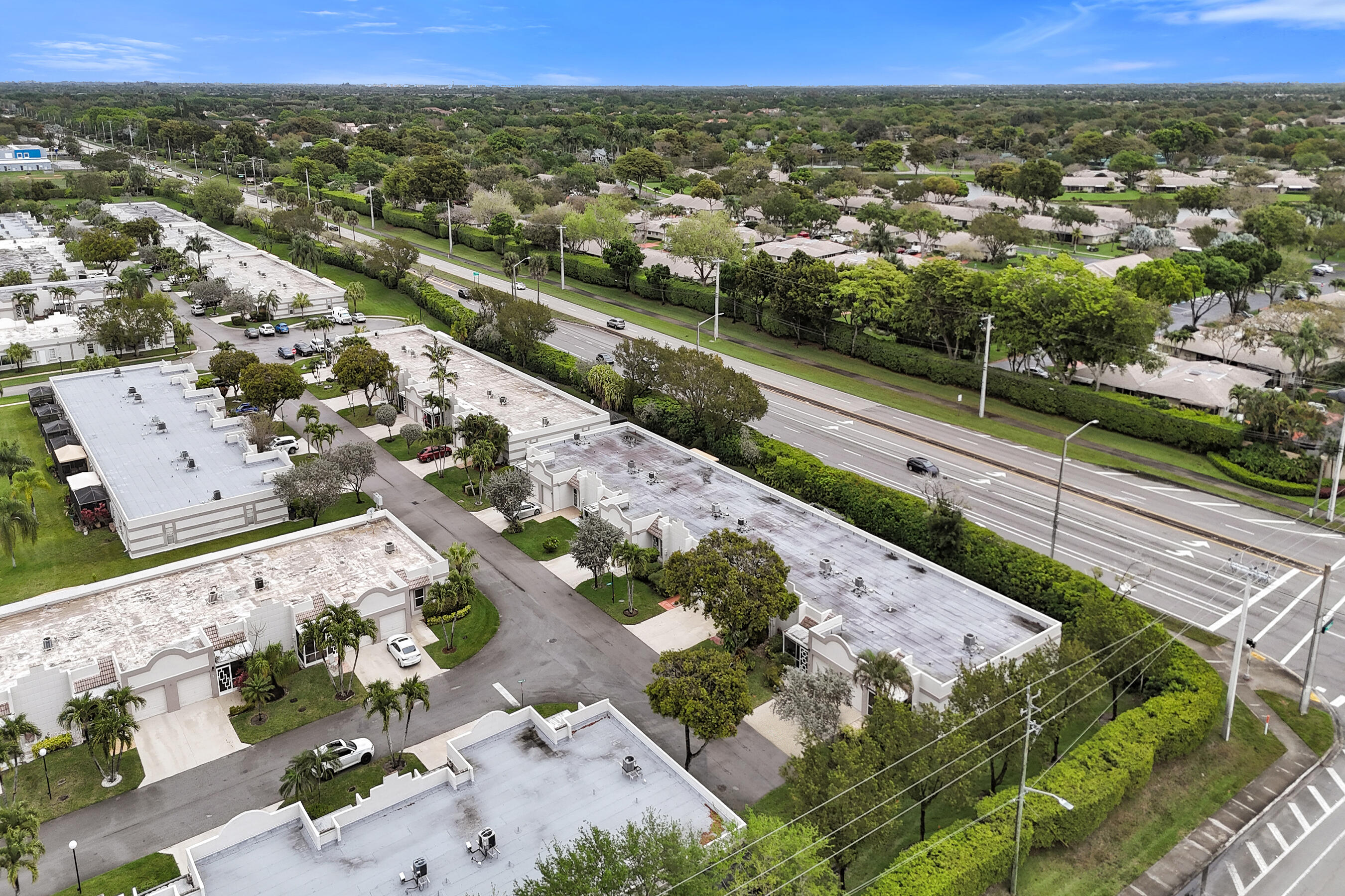 TOWN VILLAS - Residential