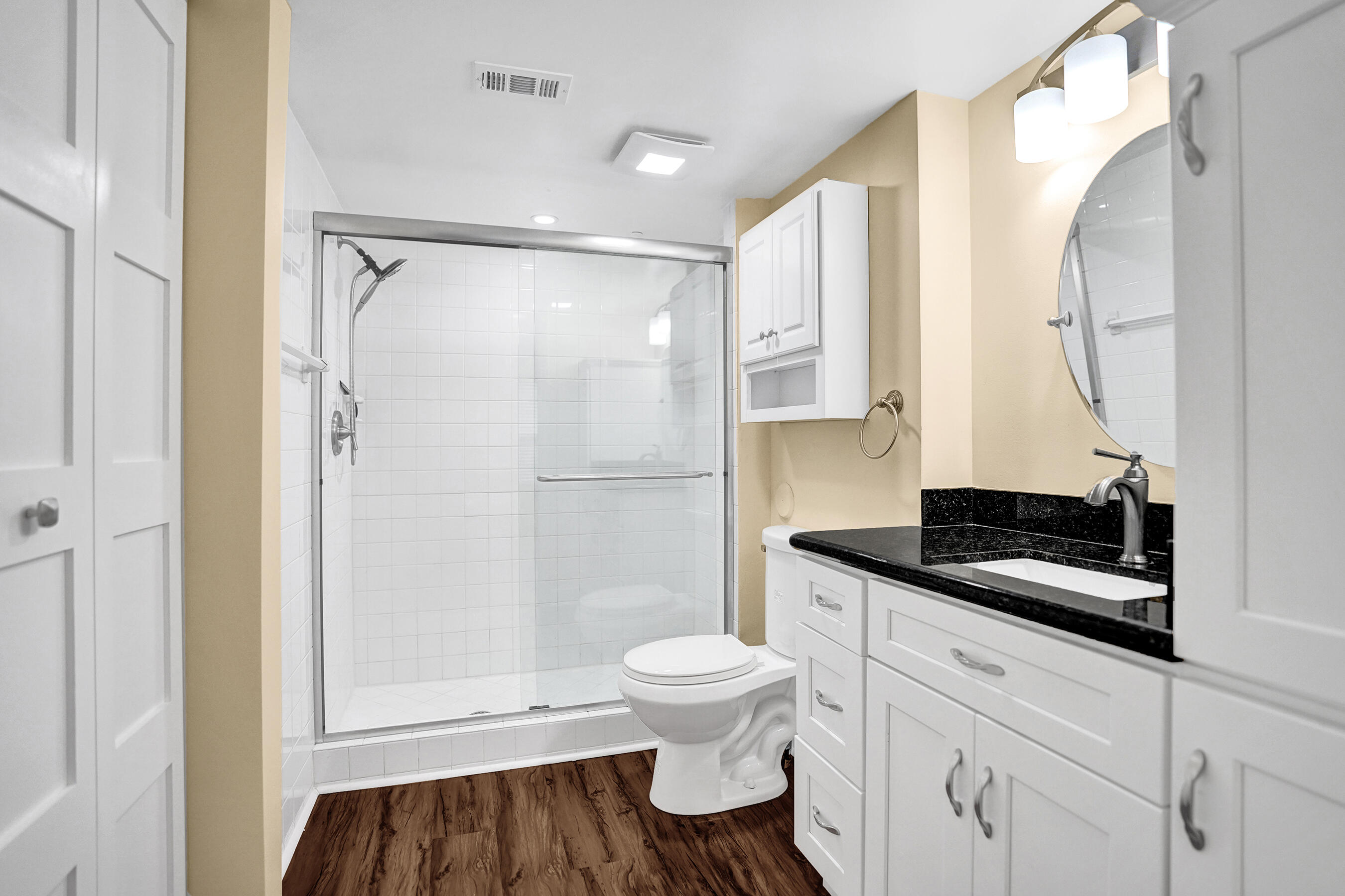 TOWN VILLAS - Residential