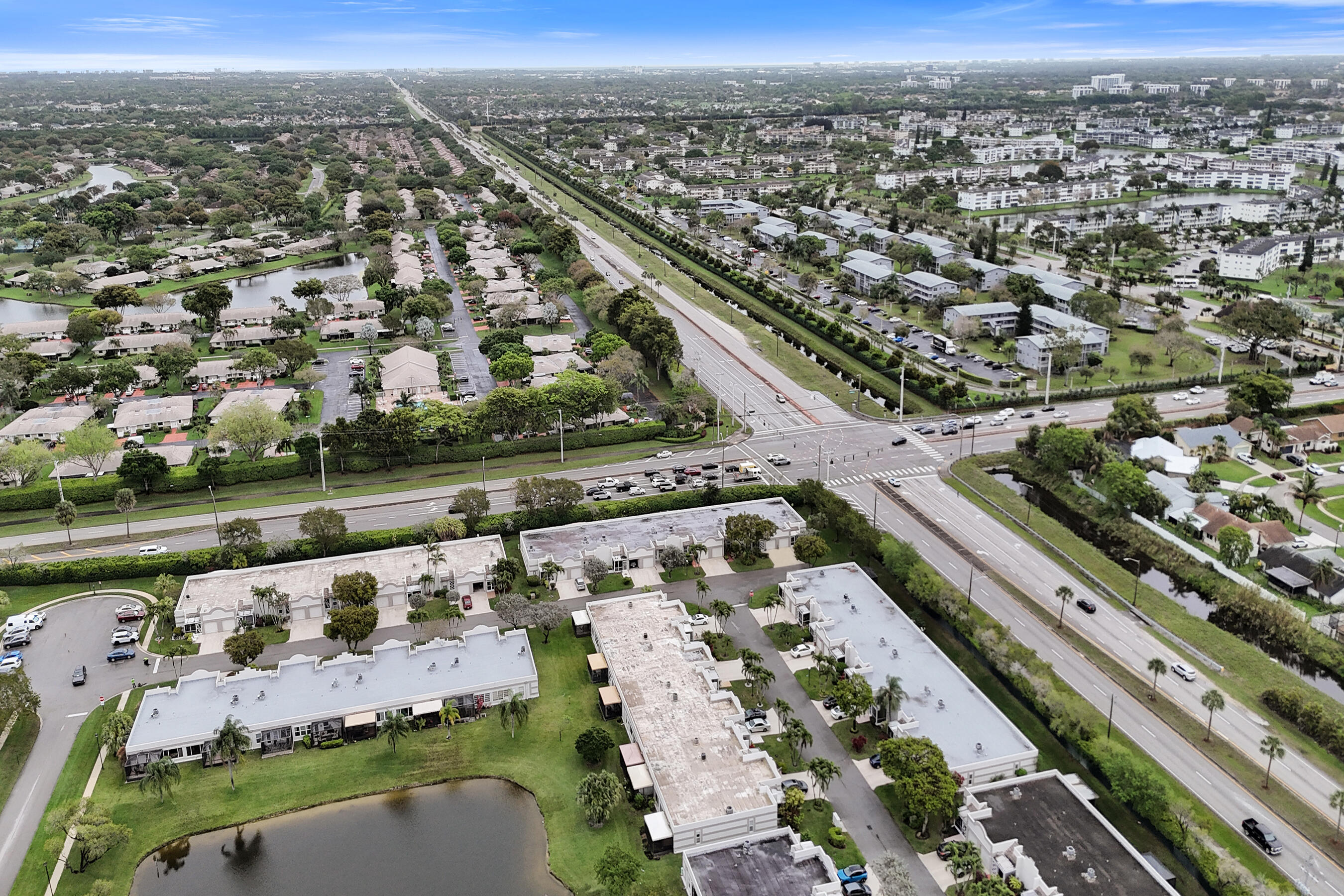 TOWN VILLAS - Residential