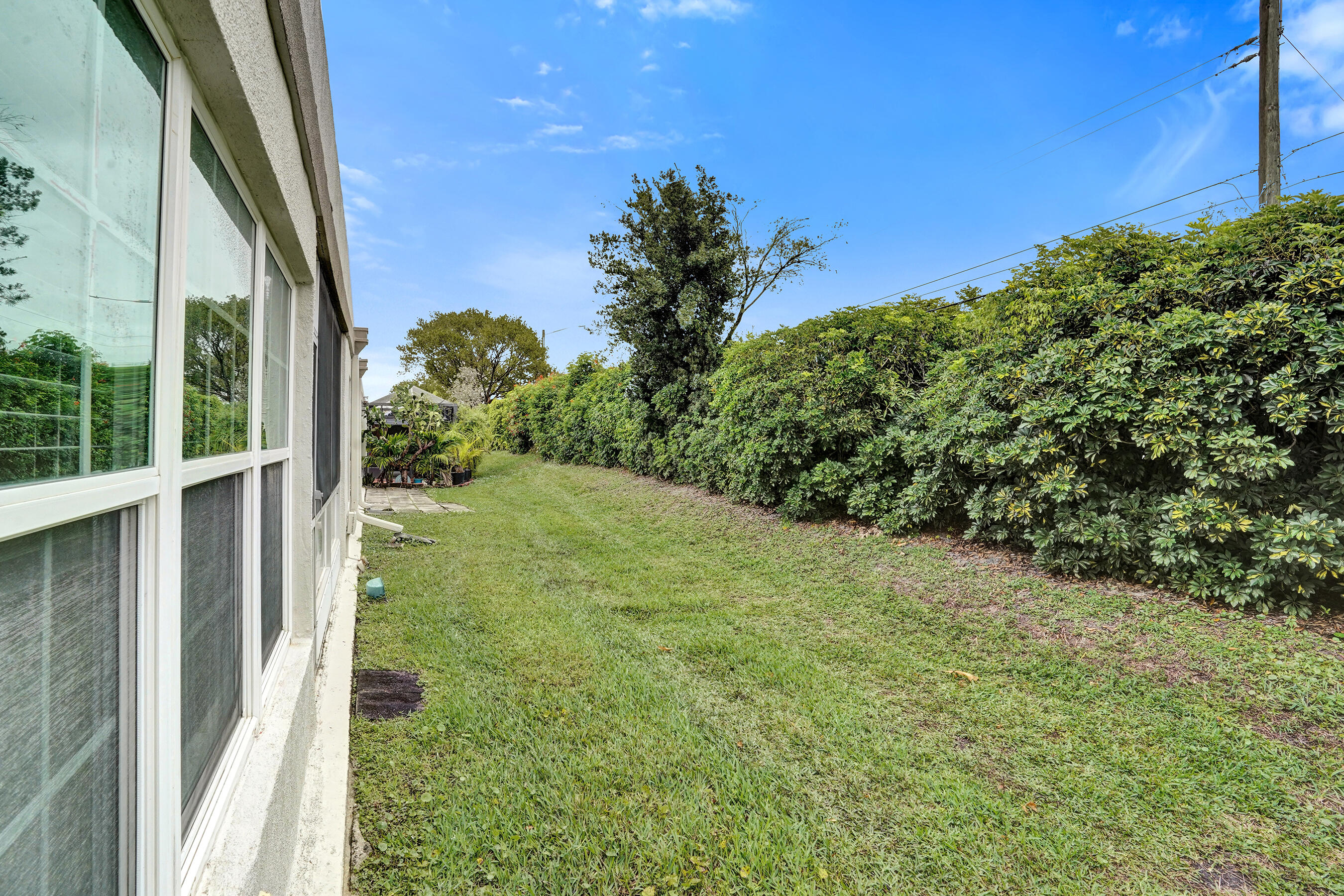 TOWN VILLAS - Residential