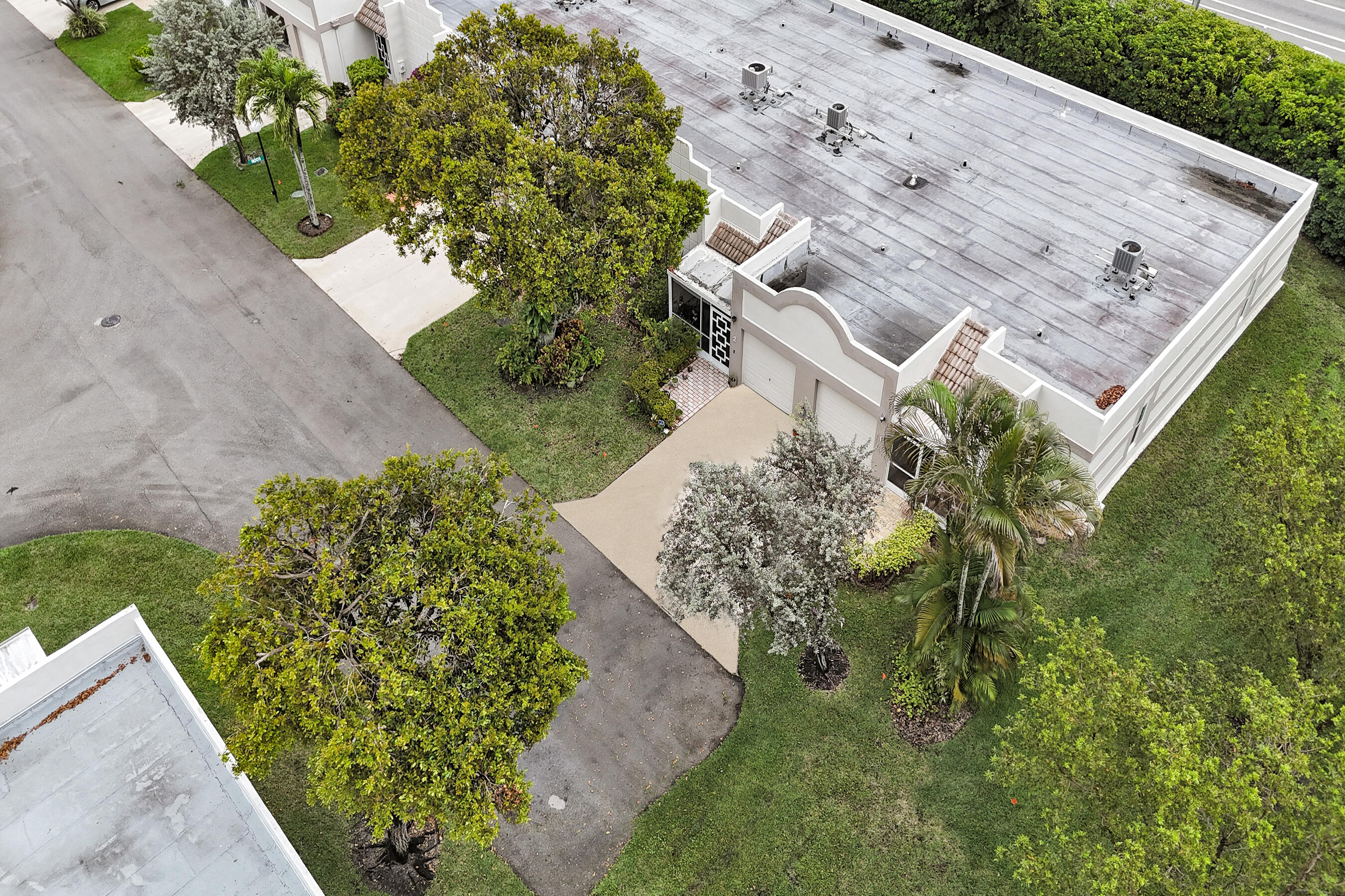 TOWN VILLAS - Residential