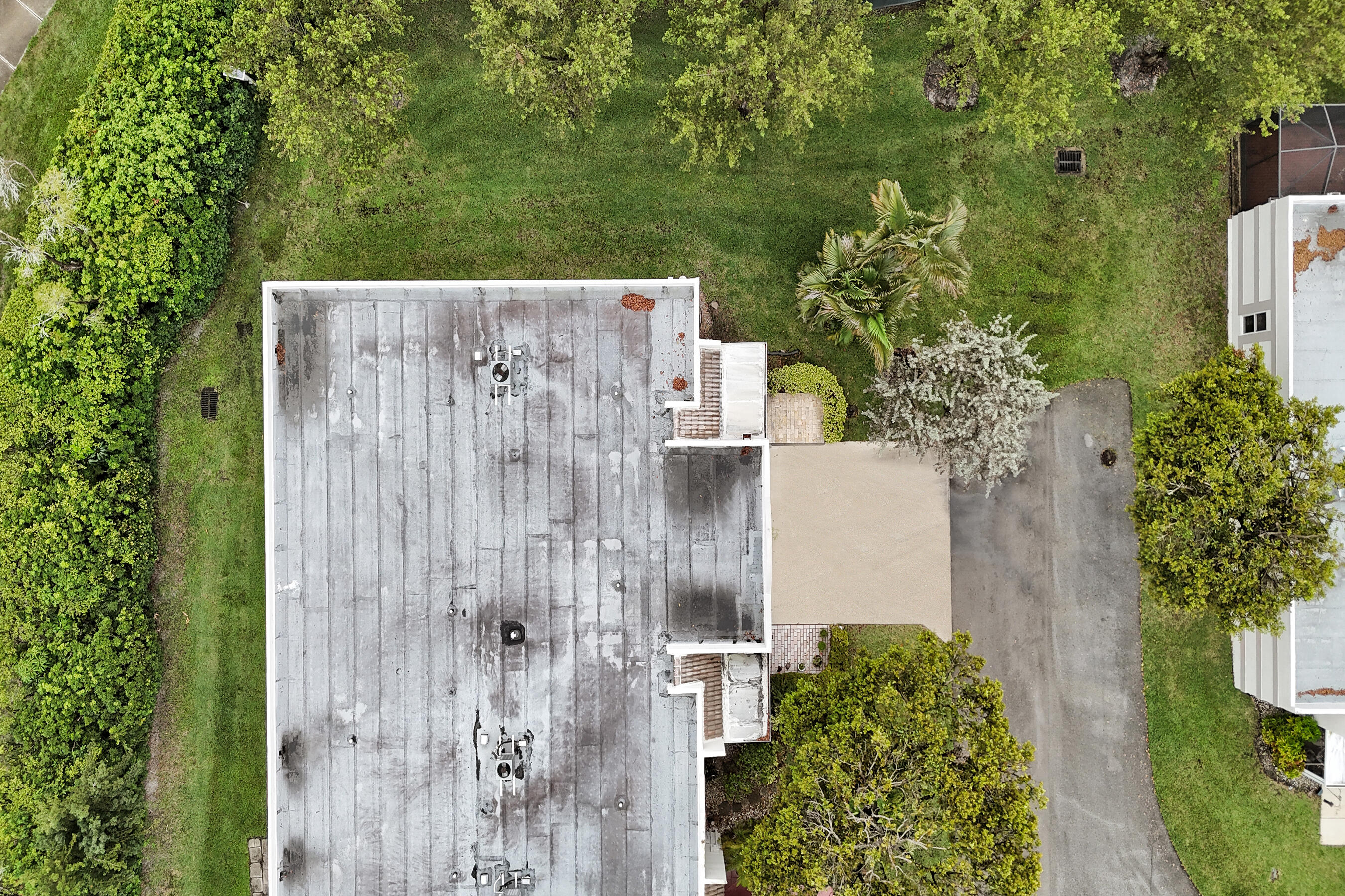 TOWN VILLAS - Residential