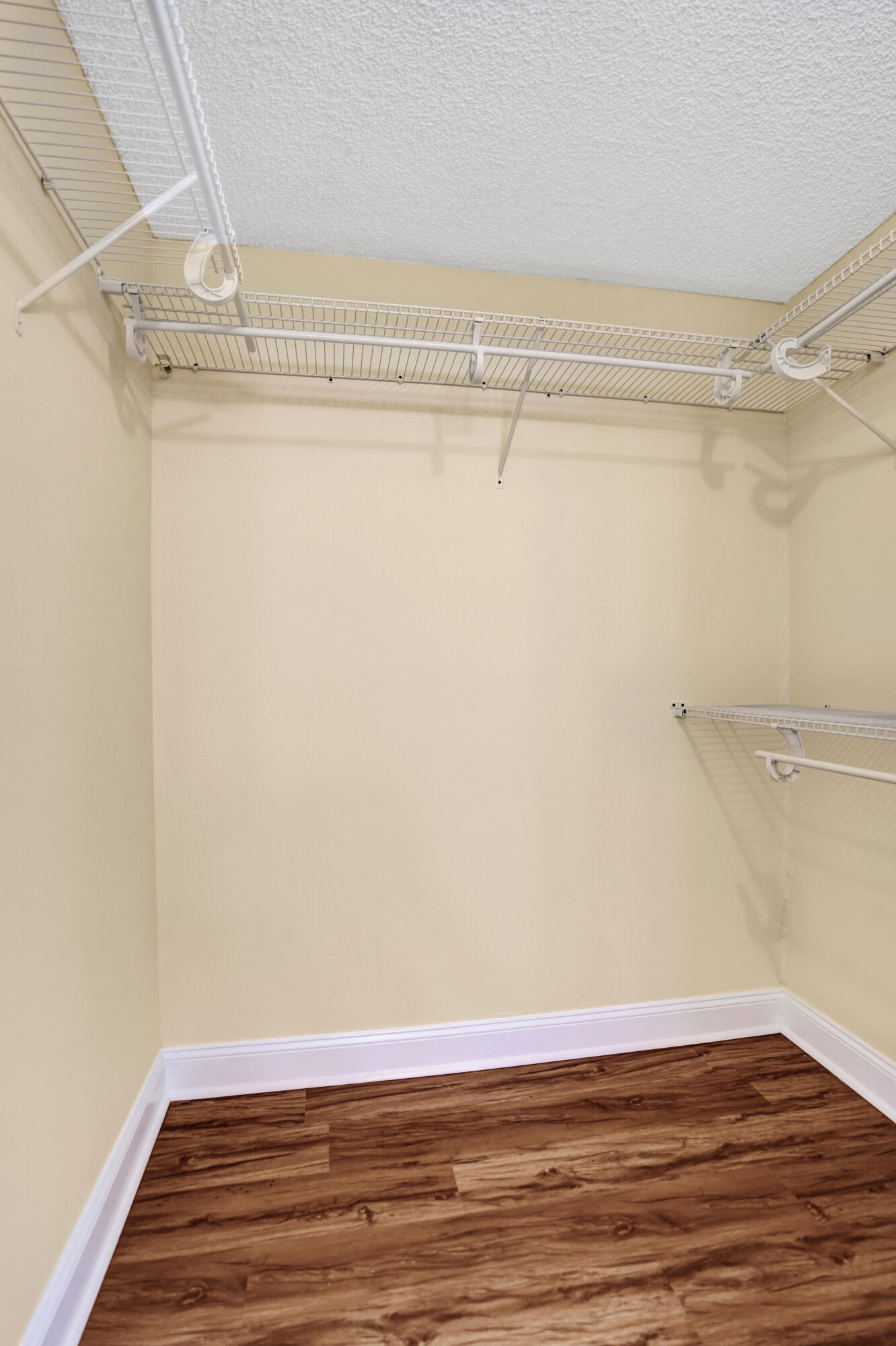 TOWN VILLAS - Residential